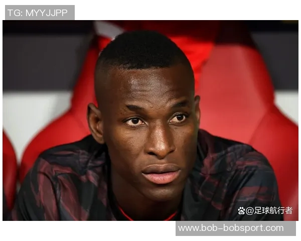 杰克逊头部明显突出拜仁首发图引发球迷热议