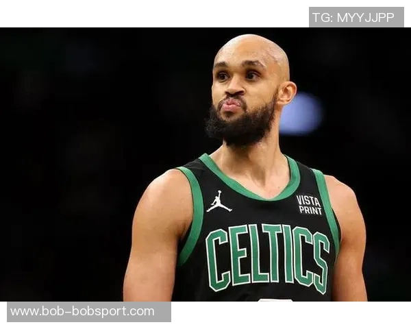 德里克怀特状态起伏16投6中三分球表现不佳但仍贡献16分5助攻2盖帽