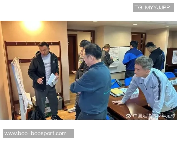 2025至2026年度中国足协青训总监培训班首阶段课程圆满完成展现青训新发展